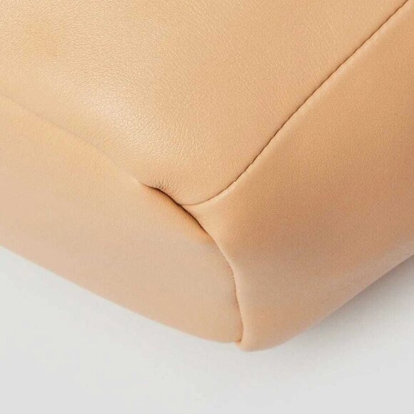 Bottega Veneta Beige Smooth Nappa Leather Beak Flap Bag - Picture 5 of 12